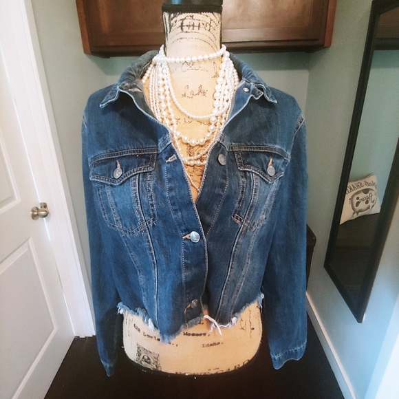 Jacket - Picture 3 of 4